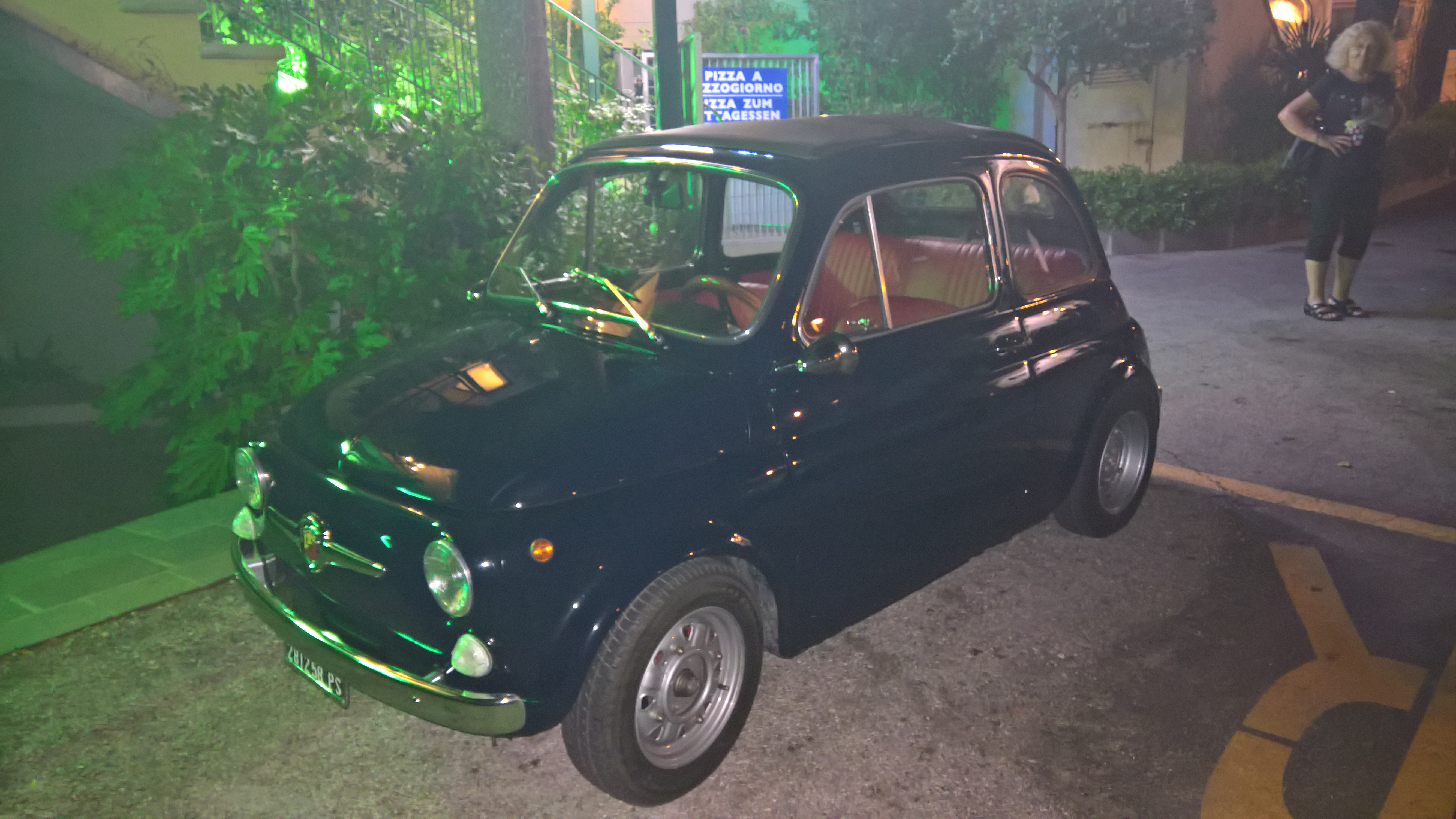 WP 20170615 22 03 29 Rich